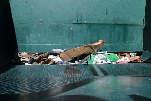 trash compactor